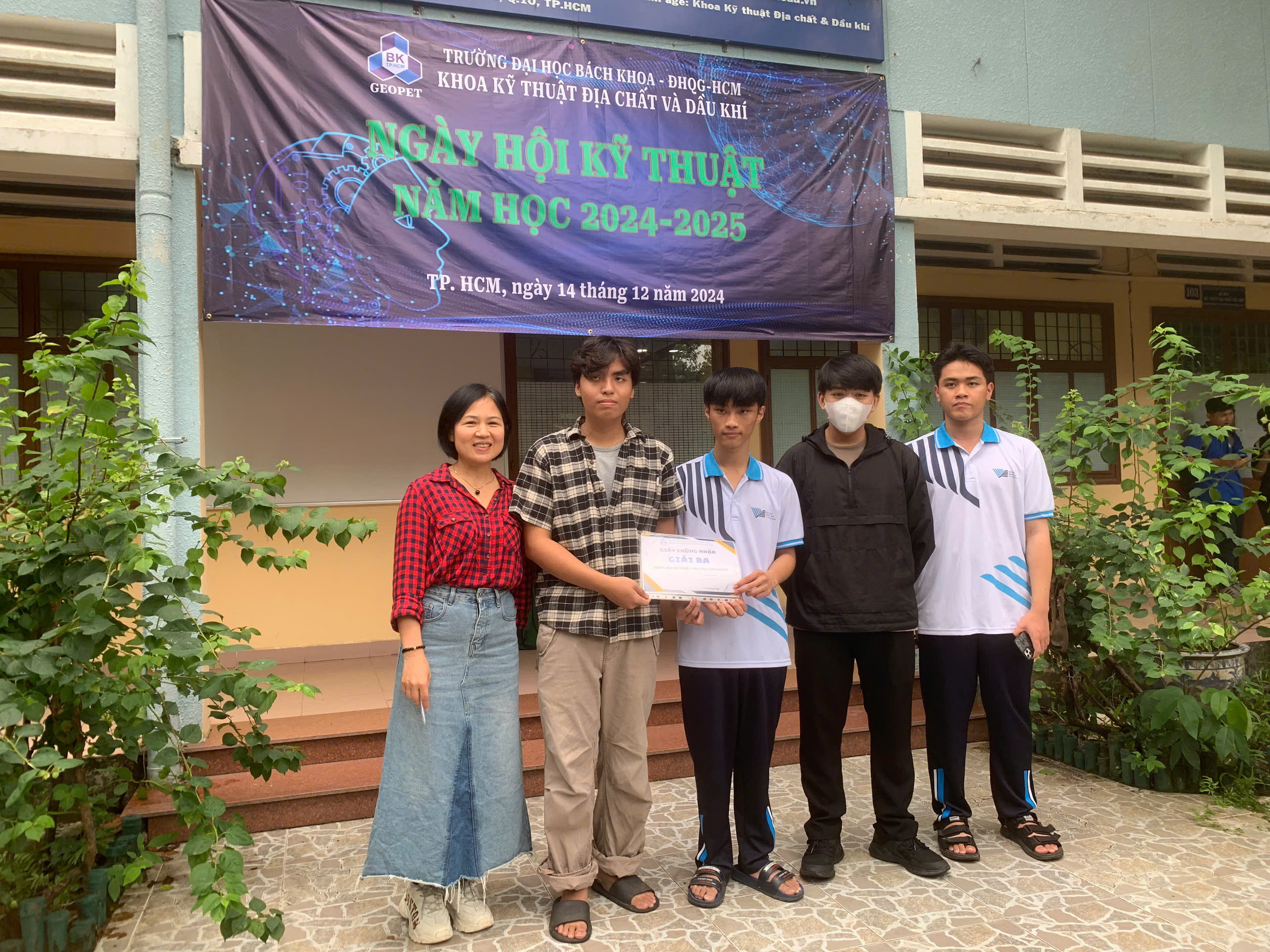 Ngày hội kỹ thuật năm học 2024-2025