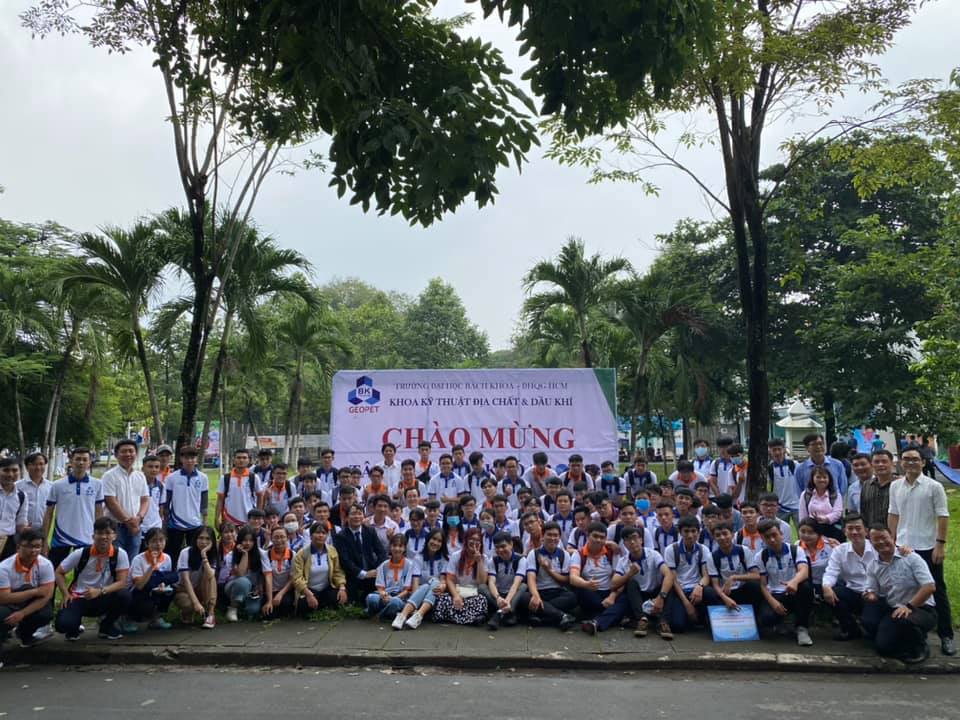 Tân sinh viên 2020
